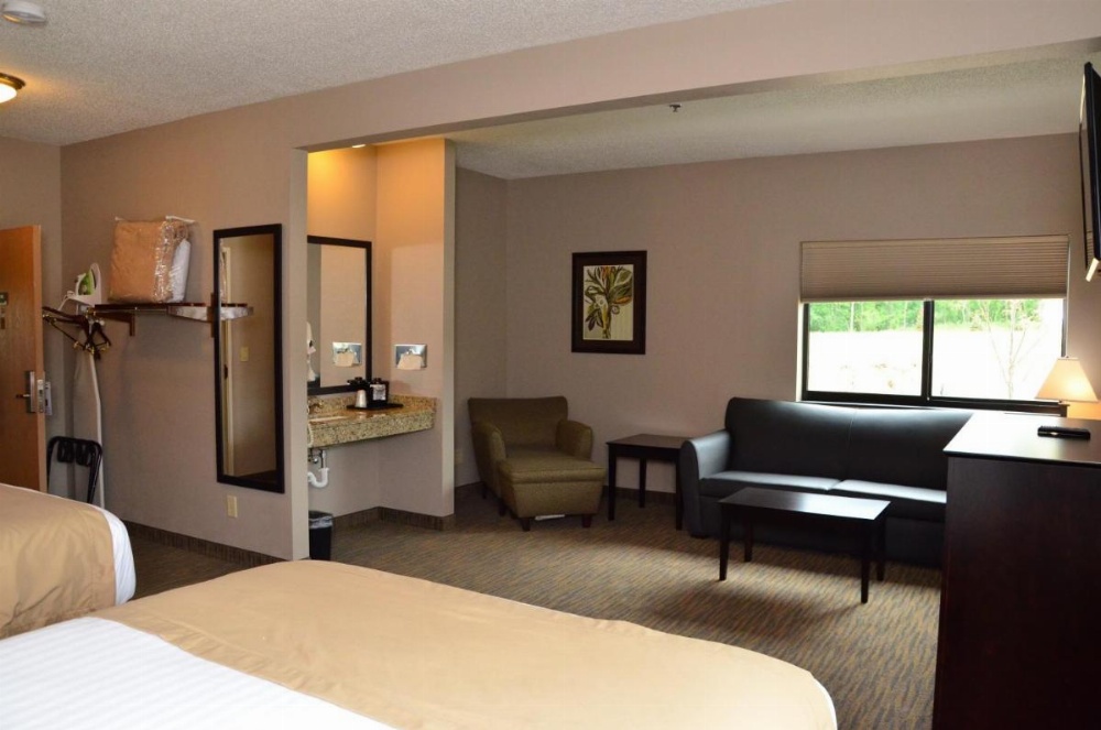 Qube Hotel - Polk City