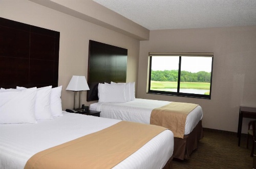 Qube Hotel - Polk City image 14