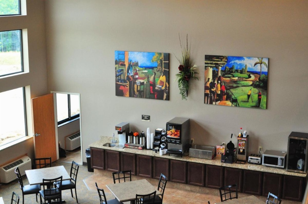 Qube Hotel - Polk City Image 24