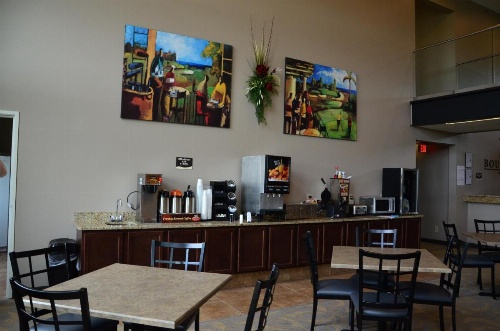 Qube Hotel - Polk City image 28